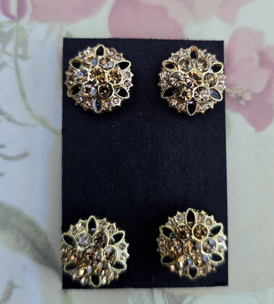 4 Gold crystal Magnetic competition number sign holder pins, horse show magnets 4