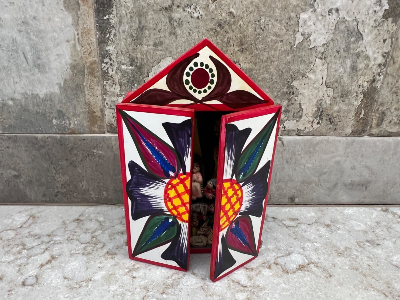 Peruvian Folk Art  Nativity Retablo 5