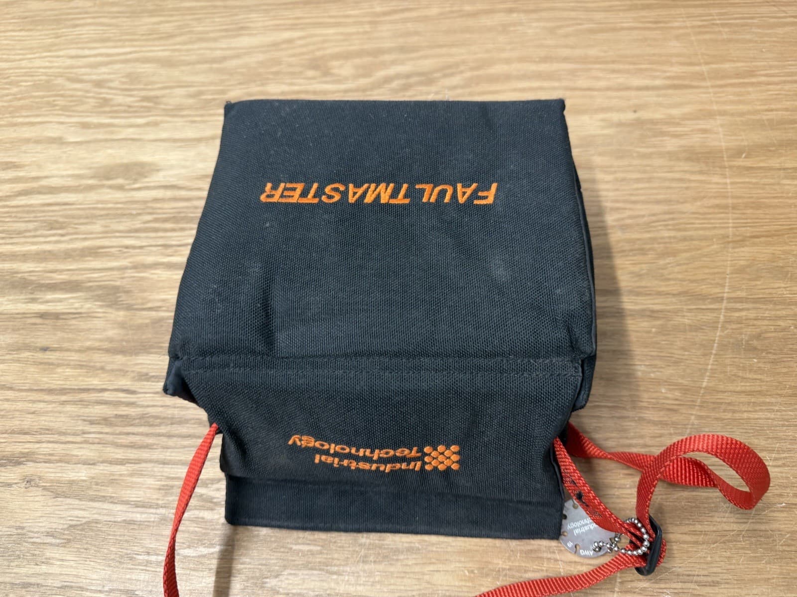 Industrial Tech FAULTMASTER 111 Resistance Fault Locater Fault Master w/Case 3