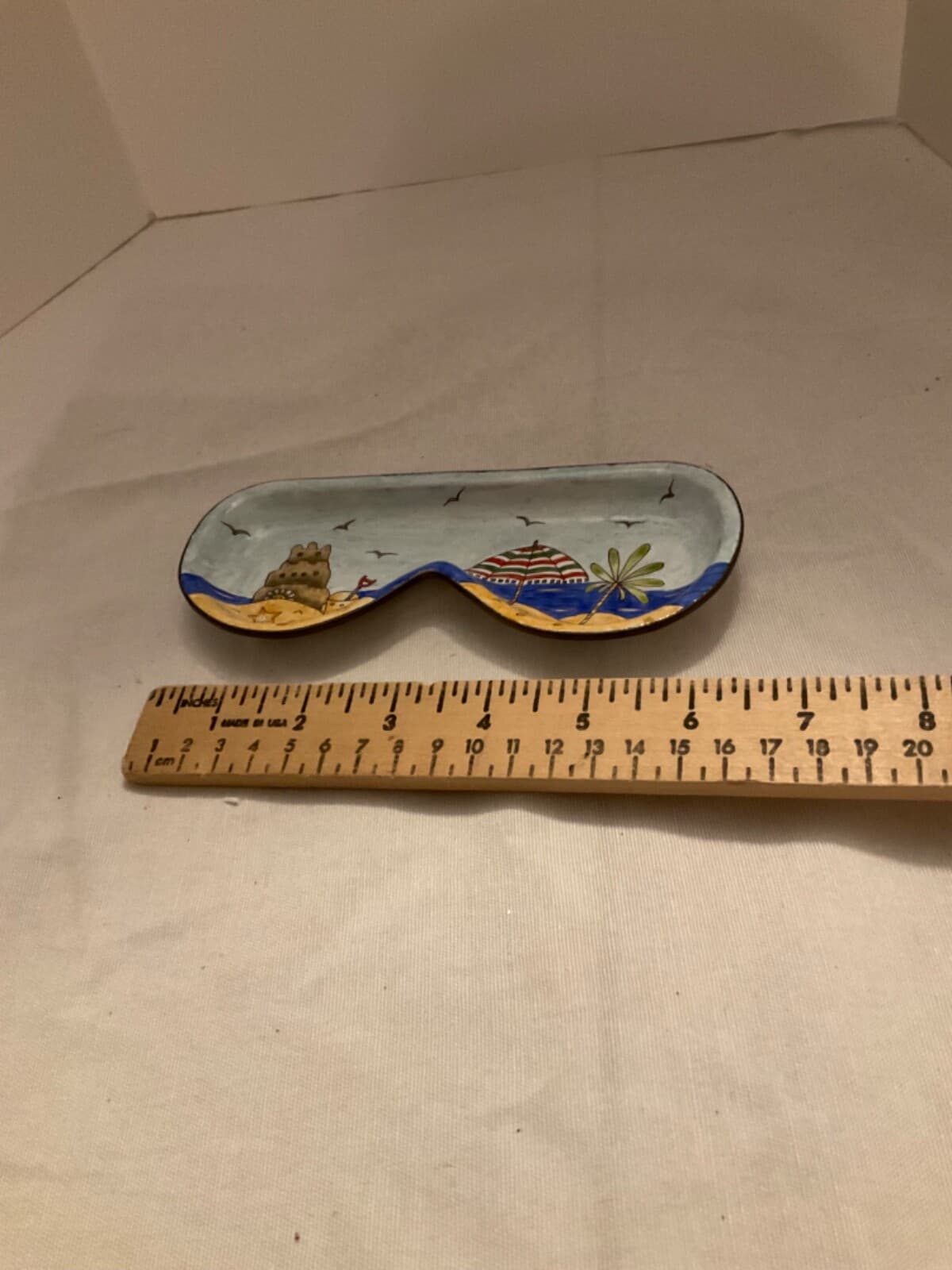 Empress arts Beach design eye glass rest  6”