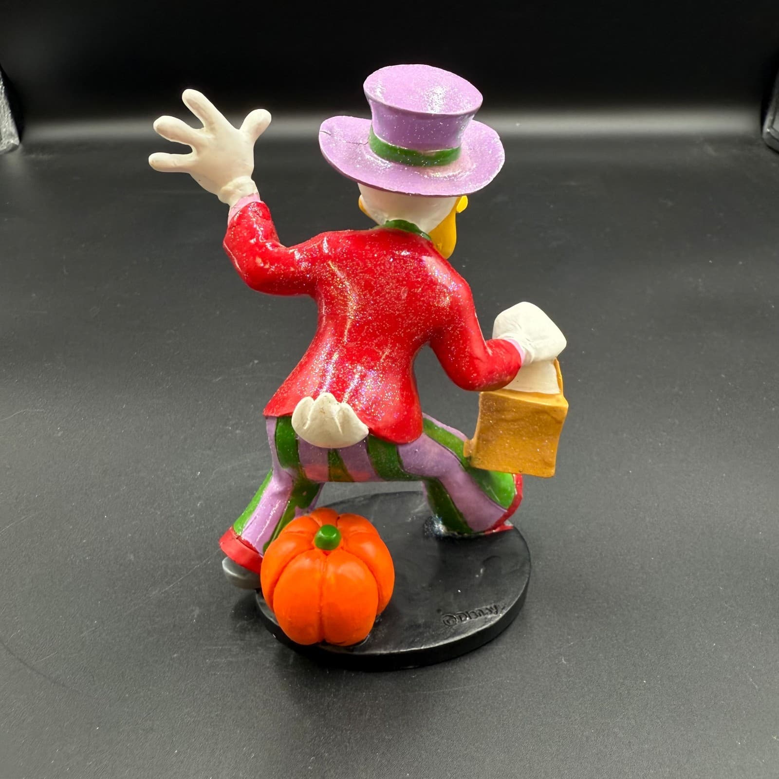 Disney Figurine Donald Duck Glitter Suit Halloween Collectible Statue 3