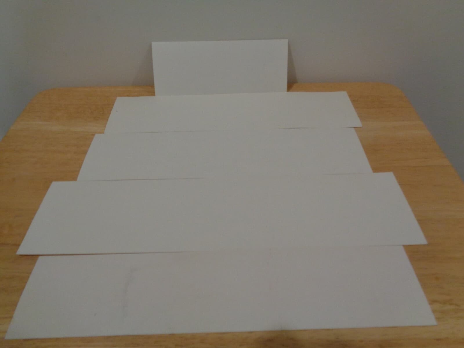 HESS OIL COMPANY 5 PIECE LOT TOY TRUCK BATTERY CARDS 92 95 99 & SEASONS GREETING 6