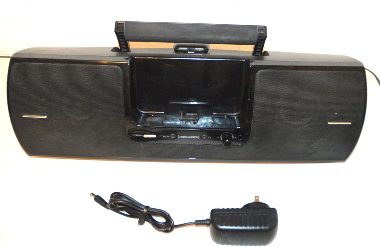 Sirius XM SXSD2 Dock & Play Portable Satellite Radio Boombox 2