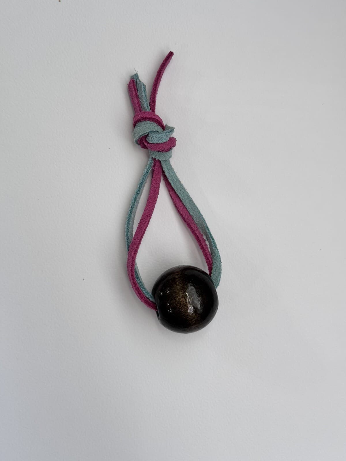 Newborn belly bead demo for badge