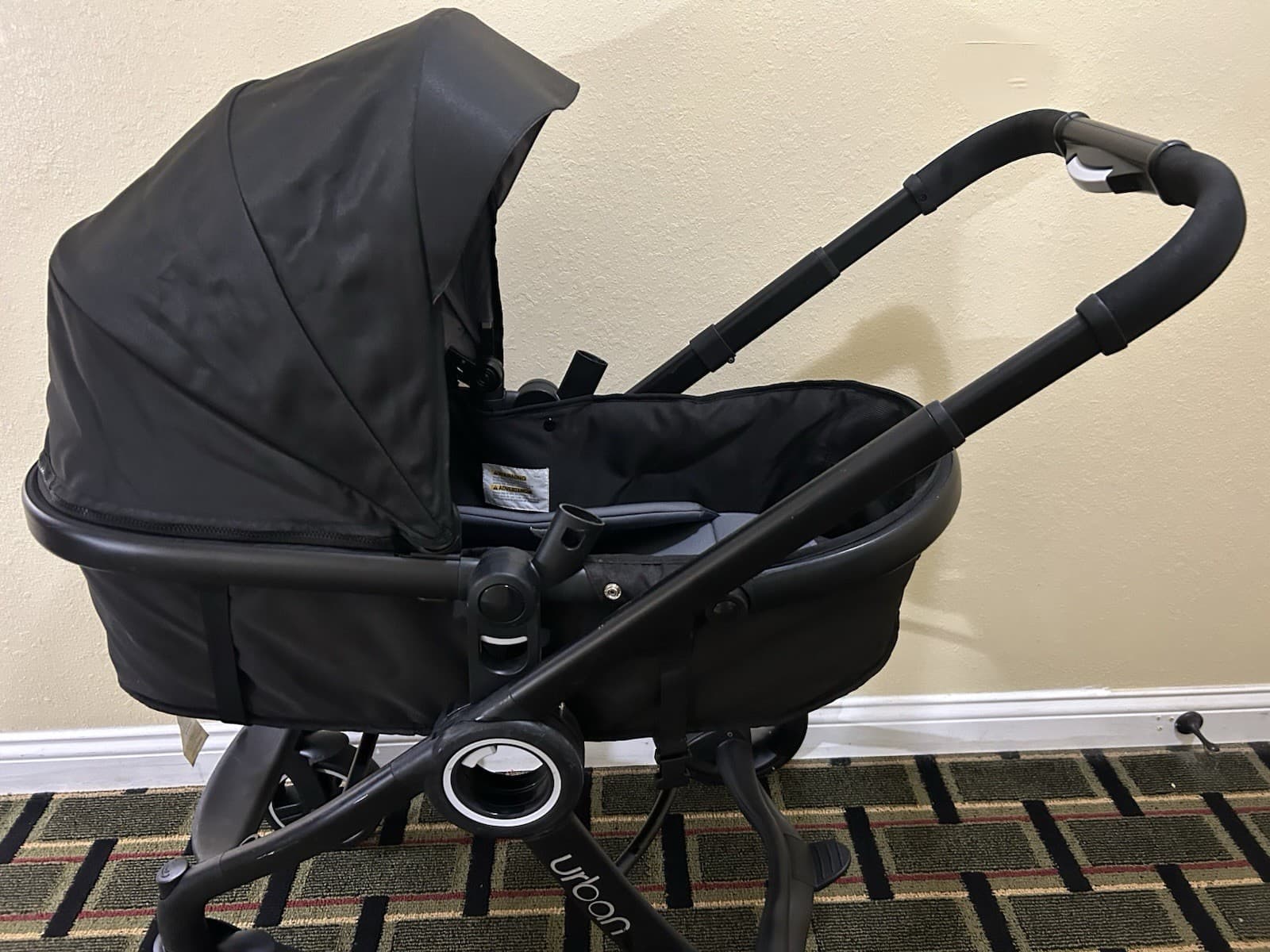 Chicco Urban 6-in-1 Modular Stroller w/ Bassinet Insert and Carseat Base Insert 2