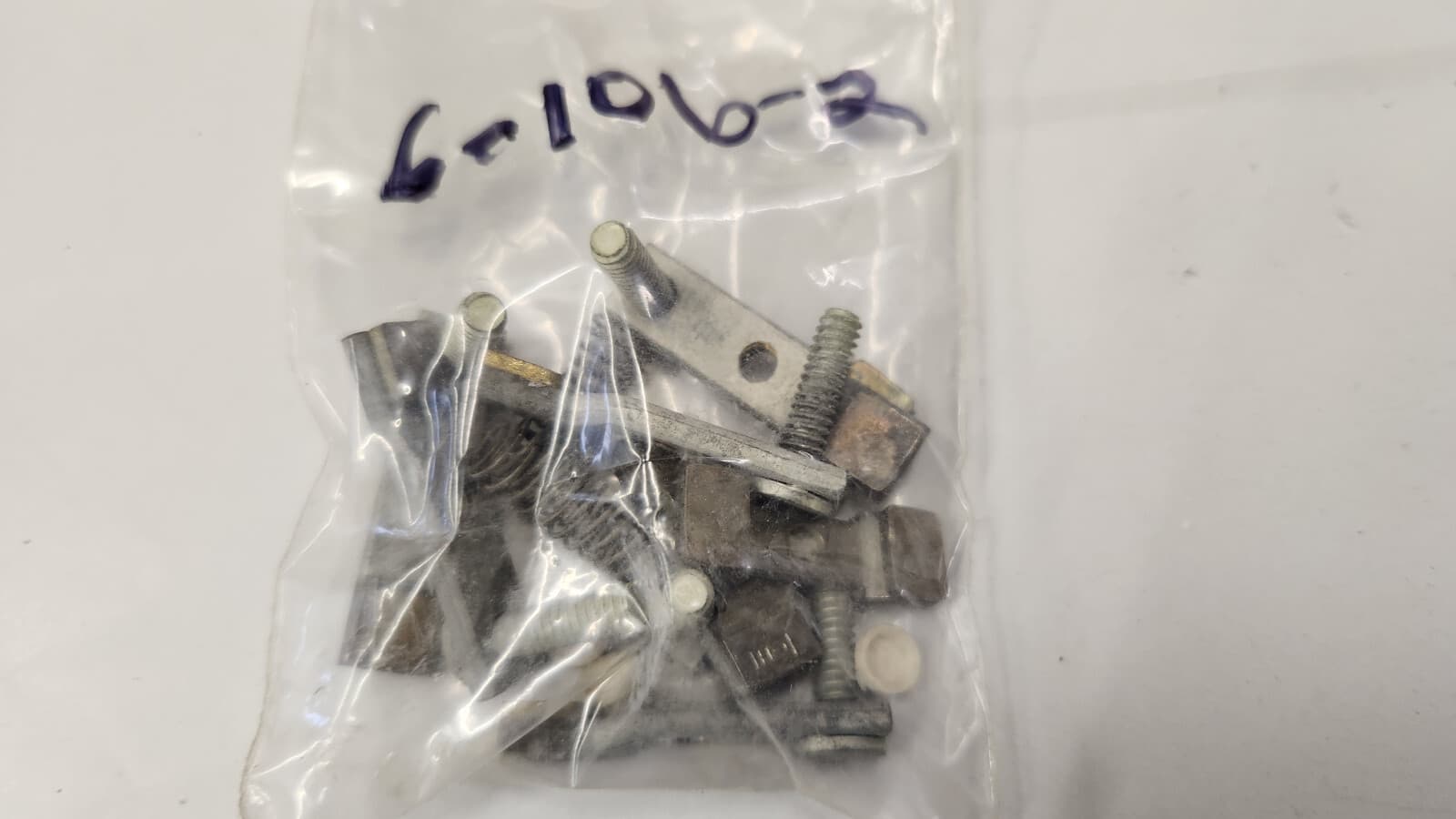 Cutler Hammer 6-106-2 Contact Kit, 2-Pole Size 1 Contactor. NEW SURPLUS NO BOX 2