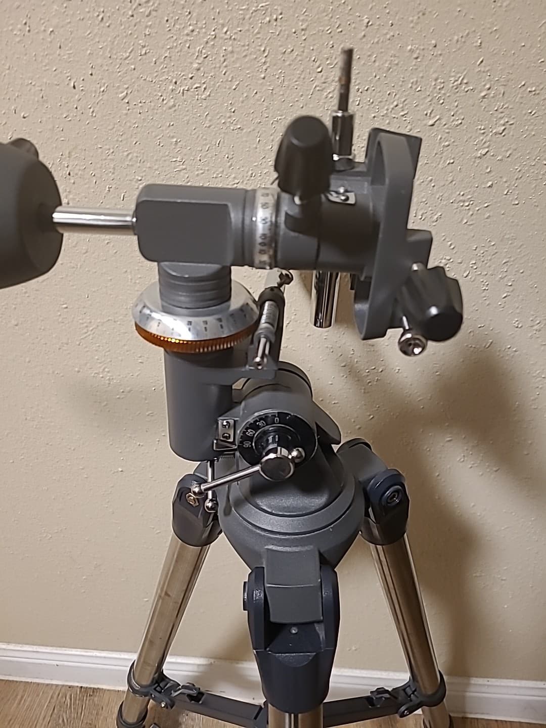 Celestron AstroMaster 130EQ-MD 130mm f/5 Newtonian Telescope MOUNT ONLY  2