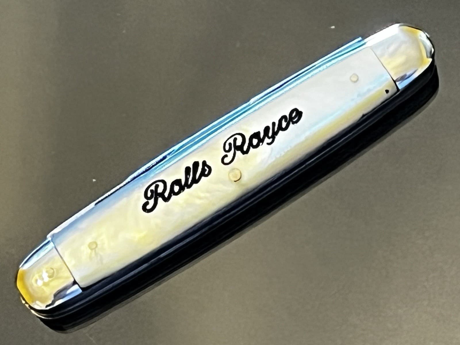 Vintage I•XL Rolls Royce Sheffield England Mother Of Pearl 4 Blade Knife  Used . 2