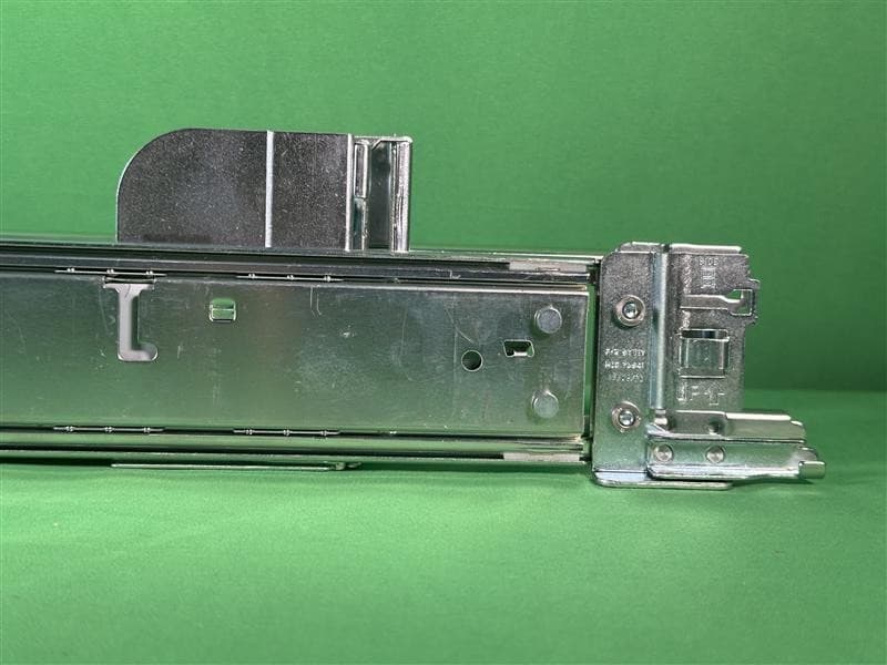 Dell 00TKYT (L) and 024V27 (R) Rails - USED 3