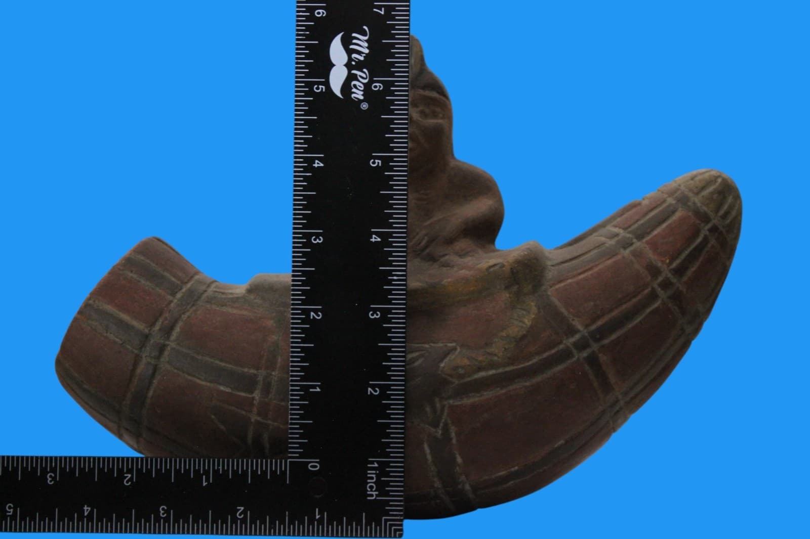 Museum Replica of a Pre Columbian Nazca Artifact Fisherman in a Reed Boat 001 2