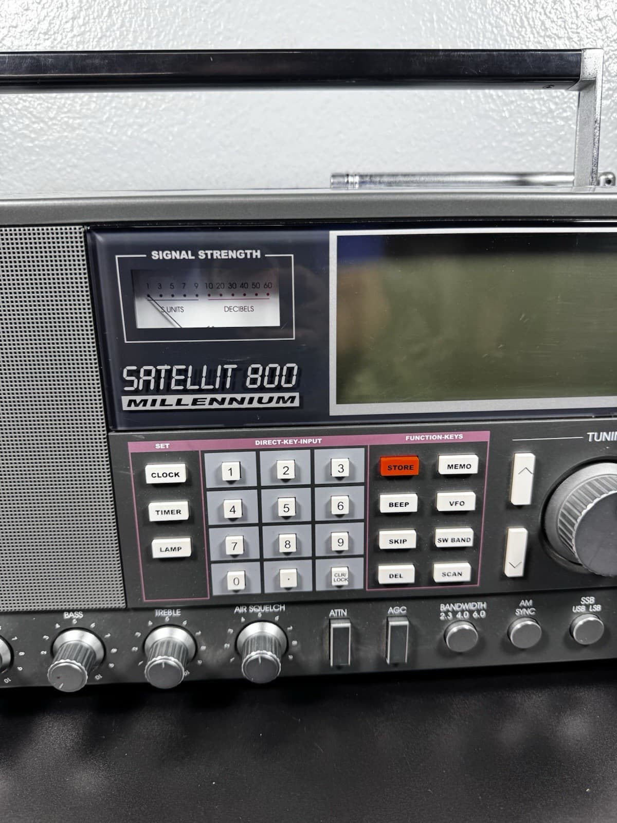 Grundig Satellit 800 Millennium Shortwave Receiver No power Supply 5
