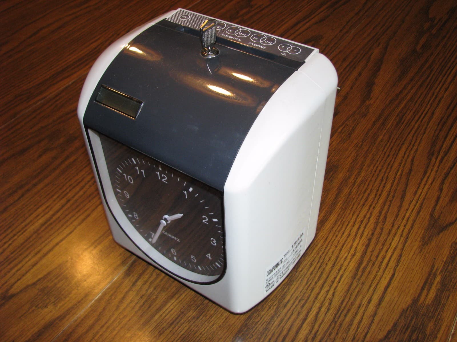 Compumatic TR440A Electronic Time Card Clock for Ink Print Cards 6