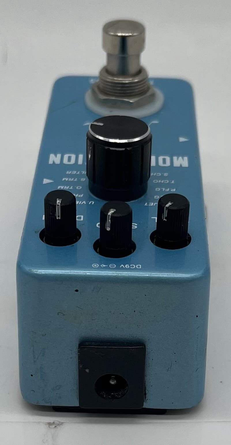 Rowin Mod Station True Bypass Teal Guitar Pedal 11 Effects Modulation - Tested 3