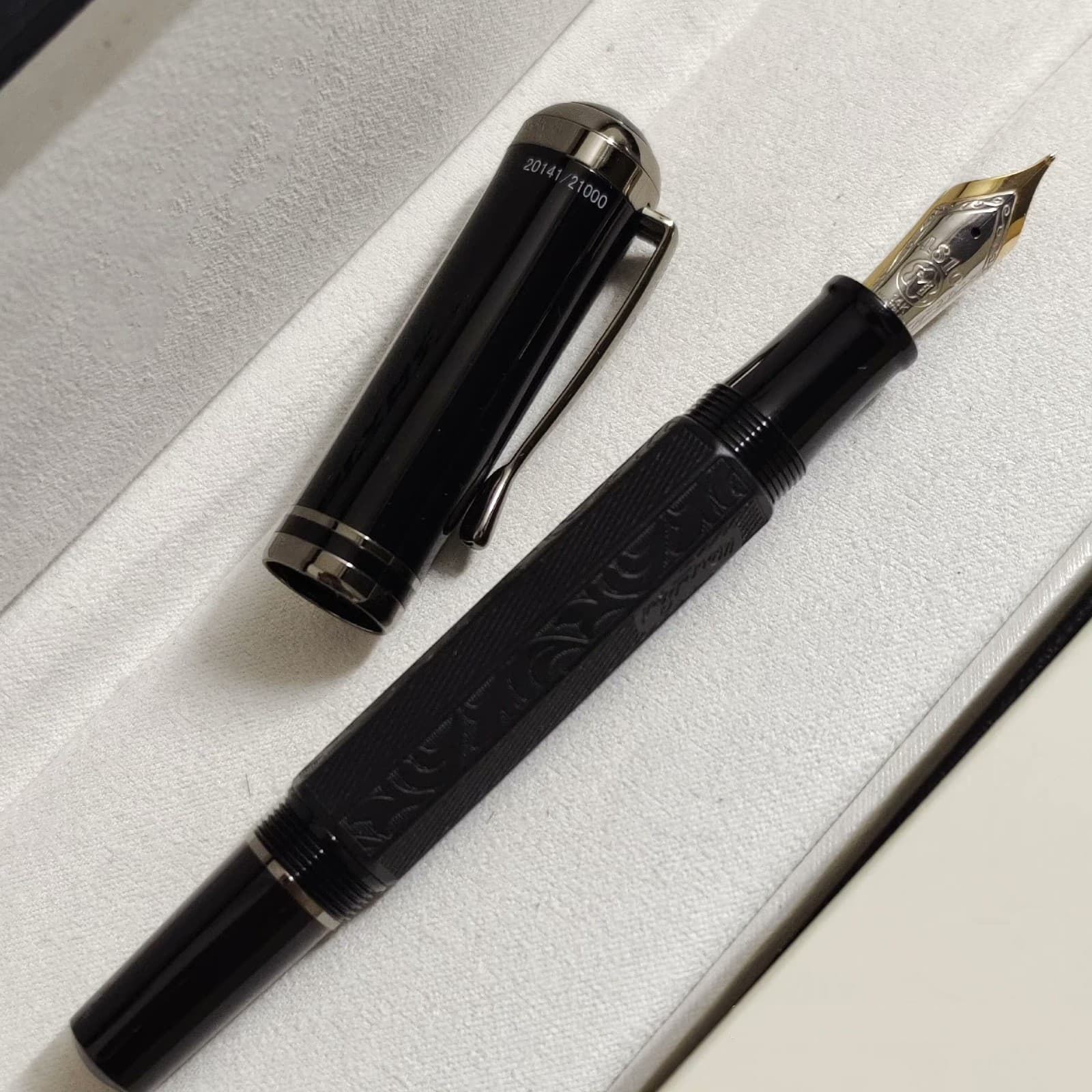 Perfect Proust Piston Inking Series Black Color Fountain Pen 2