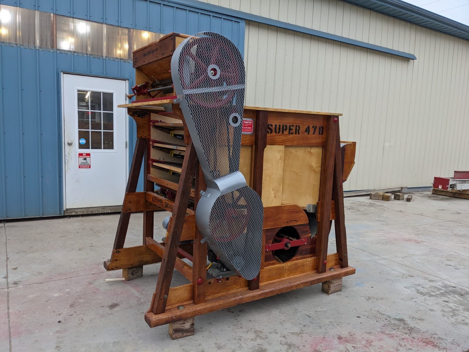 Clipper Seed & Grain Cleaner (Fanning Mill) Super 47 Seed Separator 2
