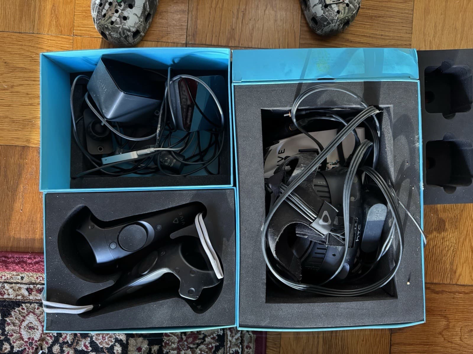 Htc Vive Original Vr Kit Virtual Reality Leap Motion Gen 1 Included Sold As Is 2