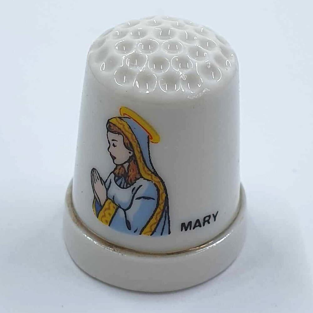 6 Christmas Vintage Thimbles Holy family & 3 Kings 4