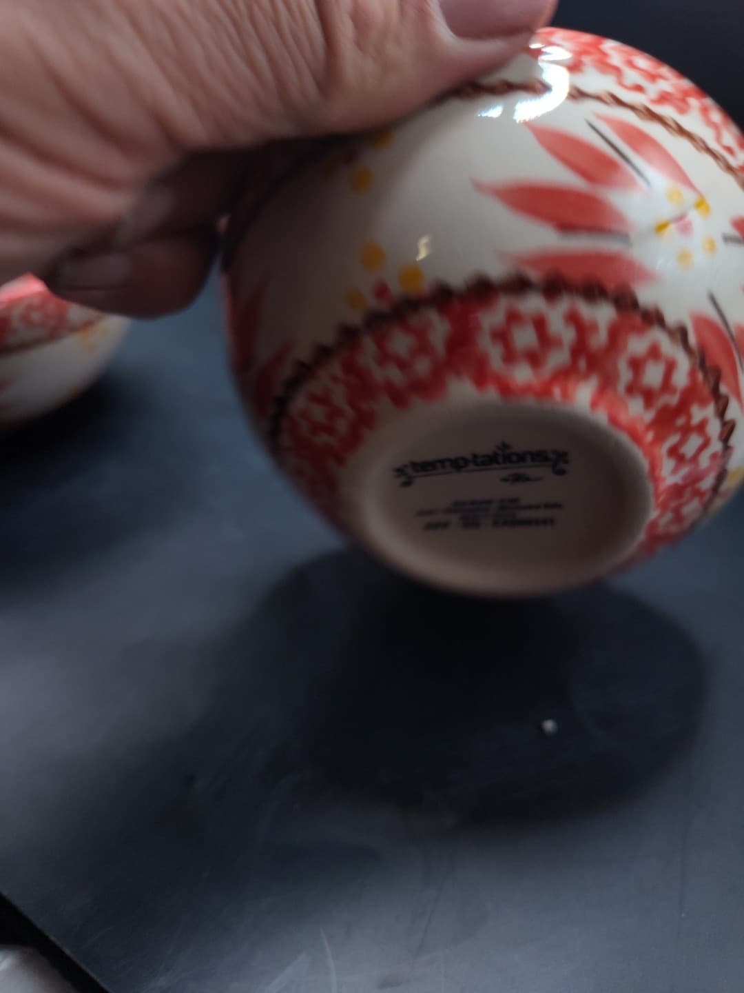 Temptations By Tara "OLD WORLD RED" ~ Set of 3 ~ Nesting Bowls Read 5