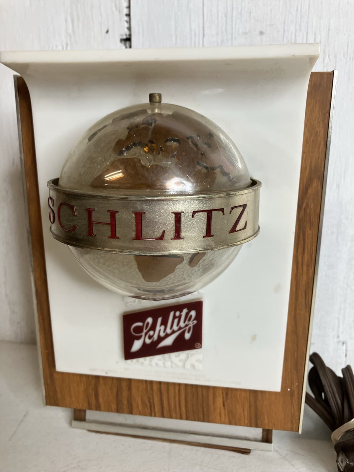 Schlitz rotating globe lighted beer sign - Lights up But Doesn’t Rotate 3