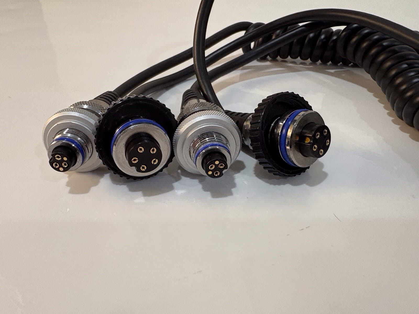 SEA&SEA Sync Cord - Nikonos Style For YS Strobes (2 Cords) 3