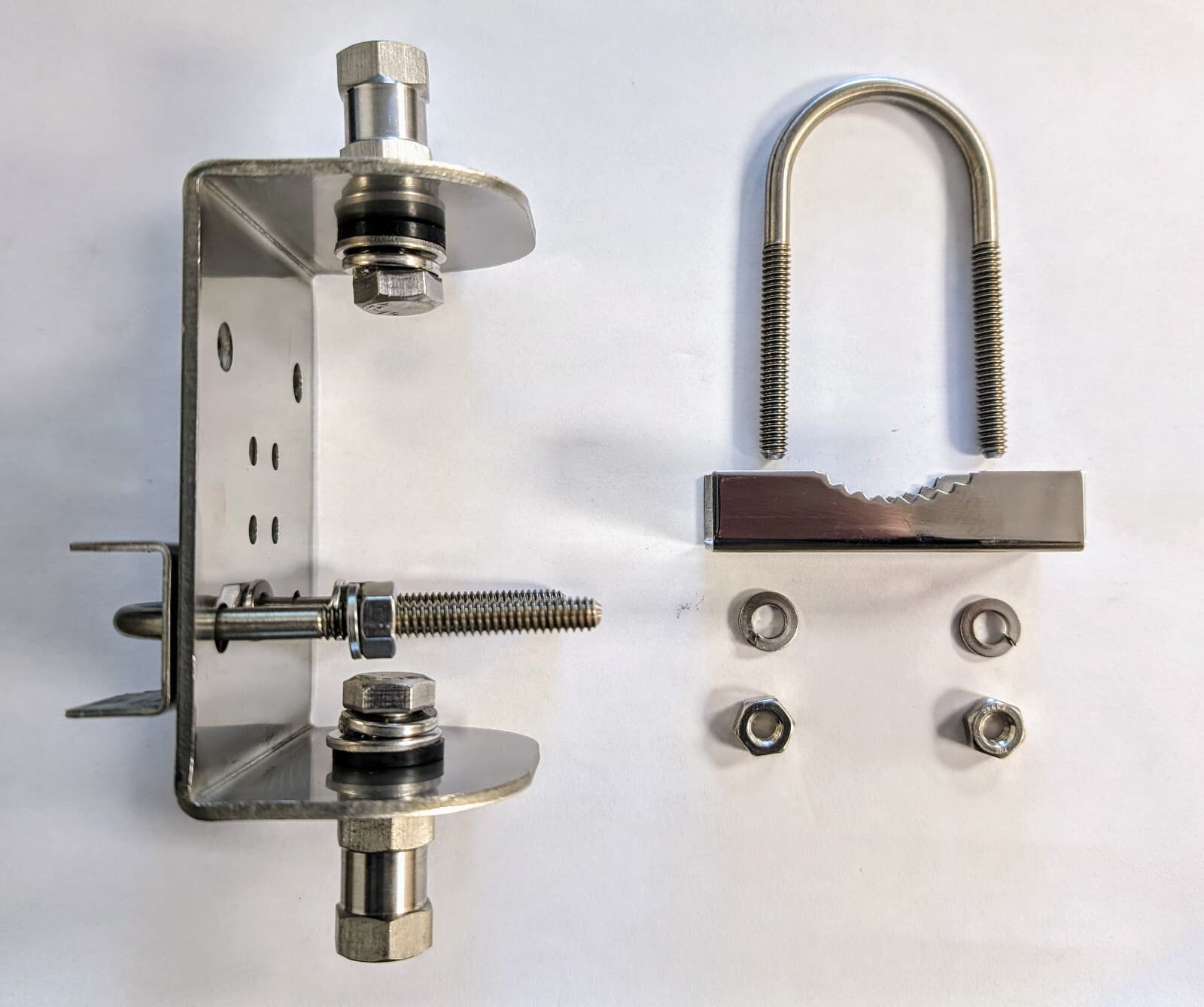 ProComm DP4MFPL Universal Dipole Antenna Mount w/Lug Studs & 1’ Female UHF Cable 2