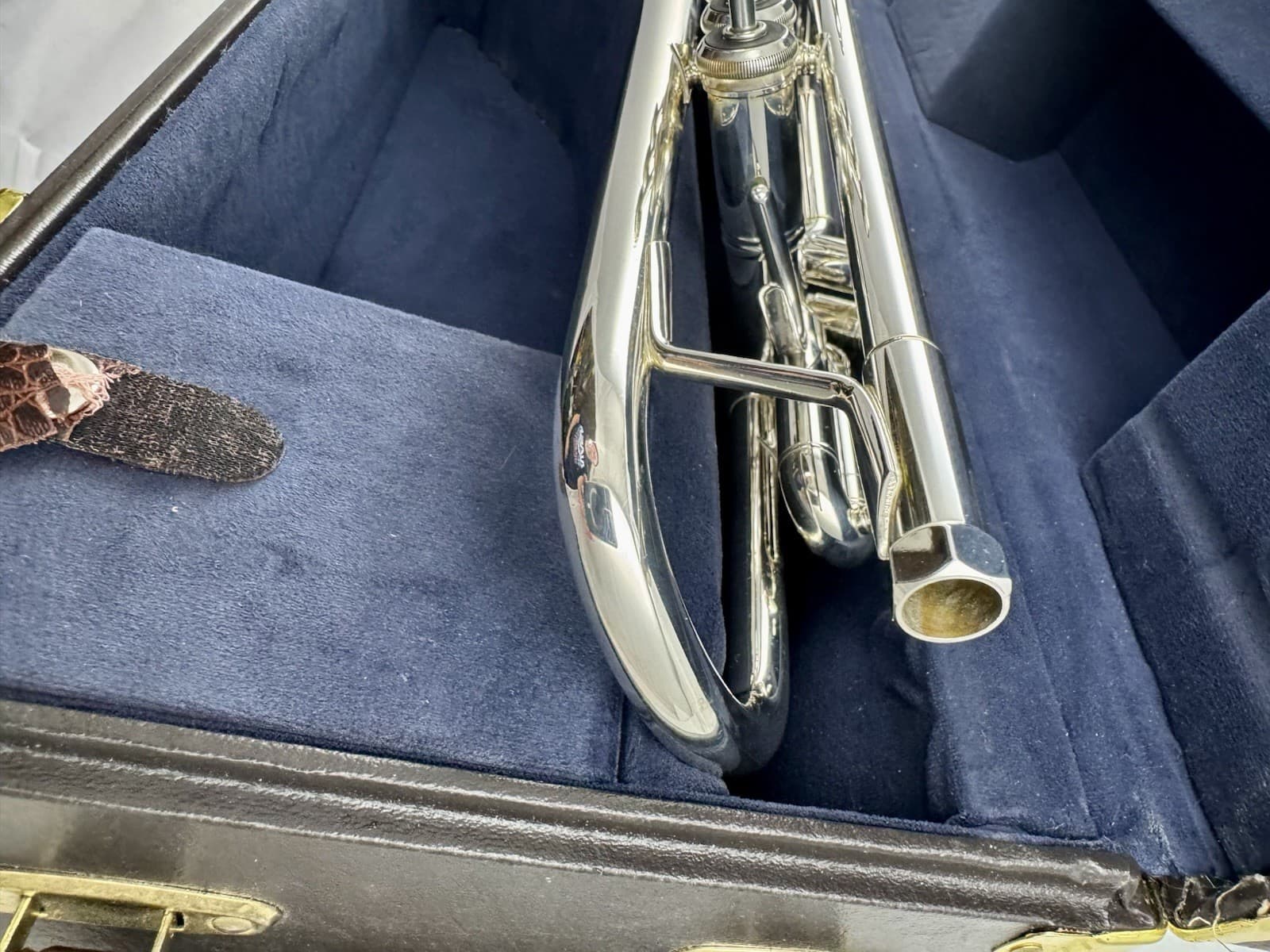 Beautiful Show Demo Bach 180S-43 Stradivarius Professional Bb Trumpet; with Case 5