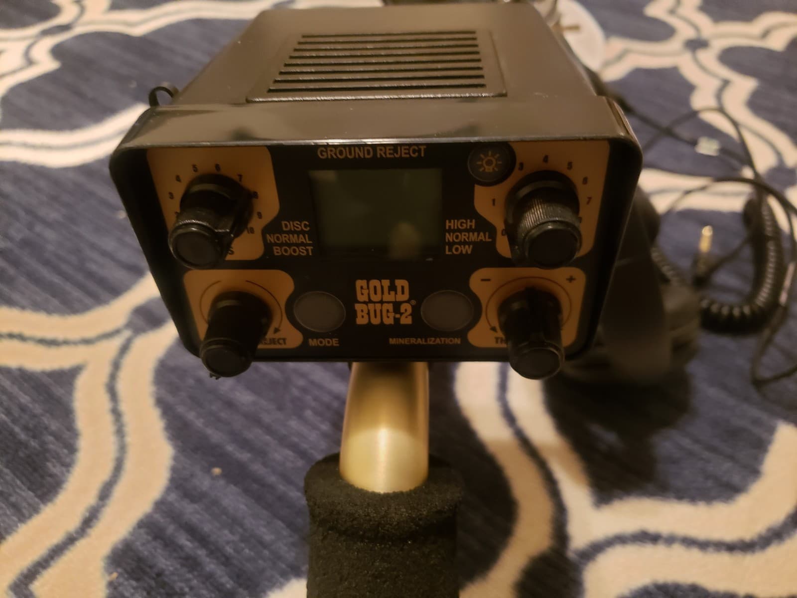 Fisher Gold Bug 2 II w/ 6.5 and 10 inch coils and 2 sets of headphones Used once 3