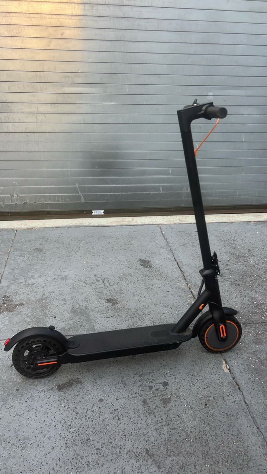 VOLPAM Electric Scooter, 350W/500W, 8.5"/10" Tires, 12/21/28 Miles Range, 16/19/ 2