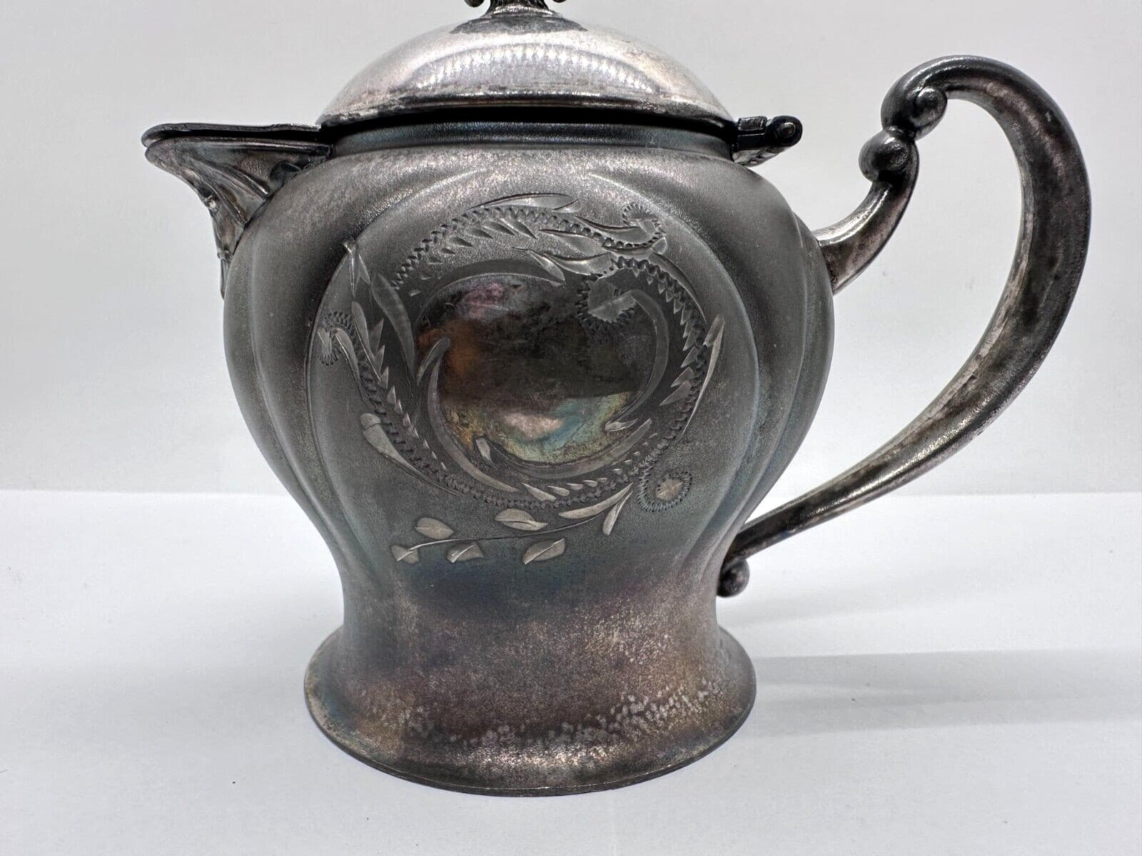 New Amsterdam Silver Co #261 Vintage Plated Antique Creamer 4