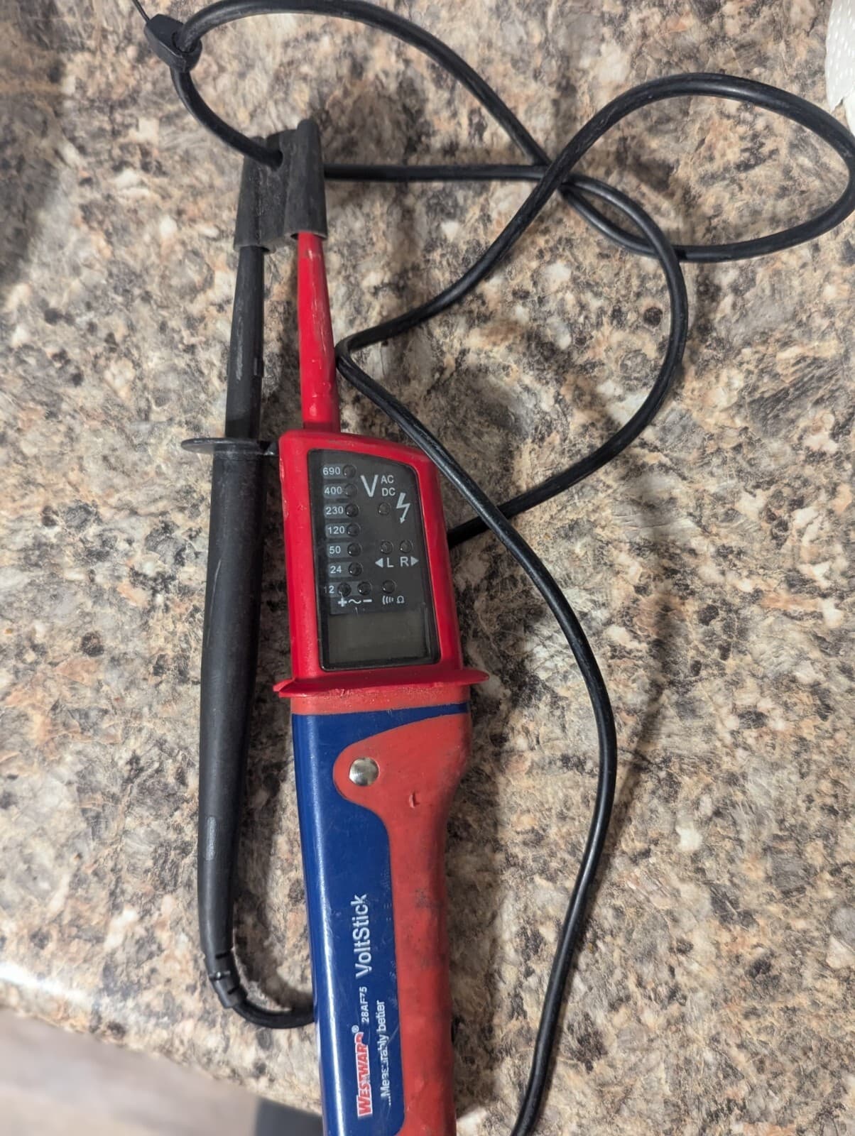 Westward 28Af75 Voltage Tester,12 To 690V Dc,400K Ohms