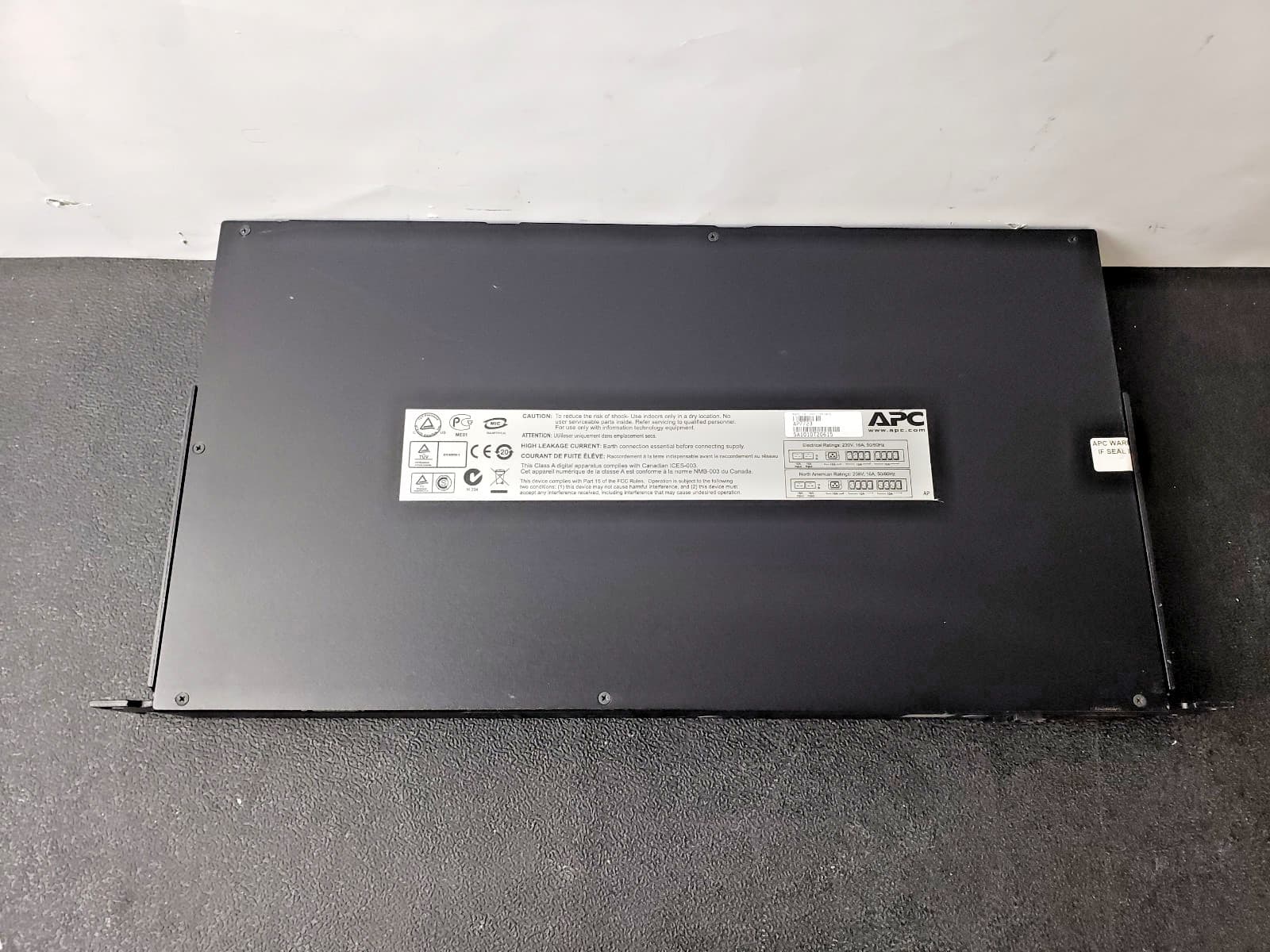 APC AP7723 230V 16A Automatic Transfer Switch 6