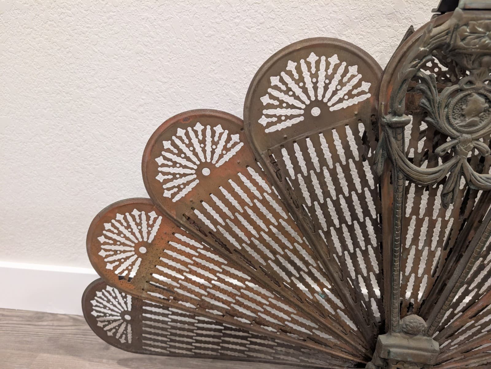 Vintage Victorian Peacock Fan Fireplace Screen, Folding Screen 28"x 37" 6