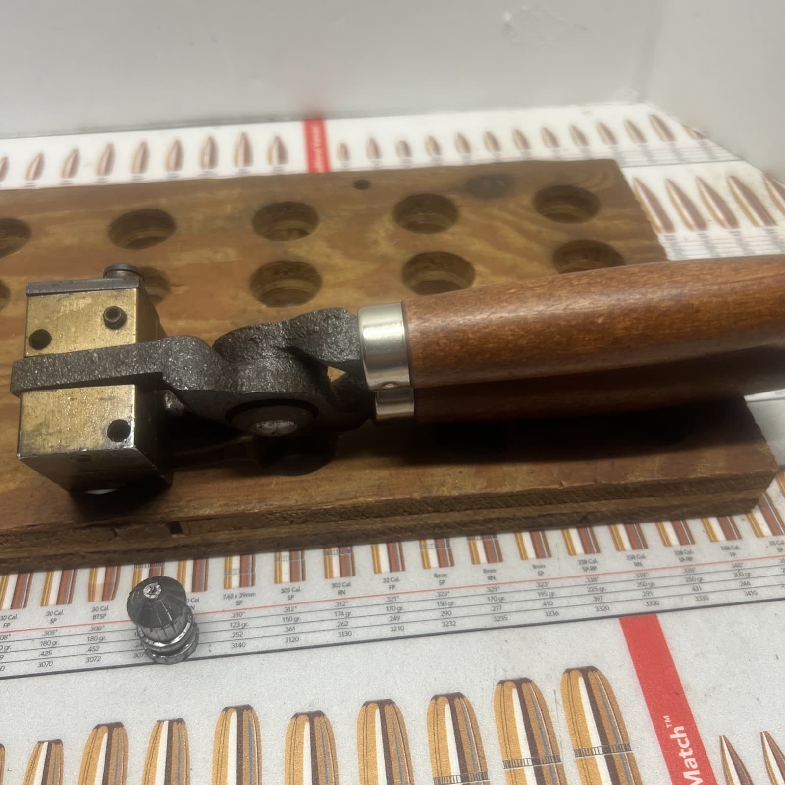 THOMPSON CENTER ARMS #297  CALIBER ?MAXI BALL T/C BULLET MOLD & HANDLES 5