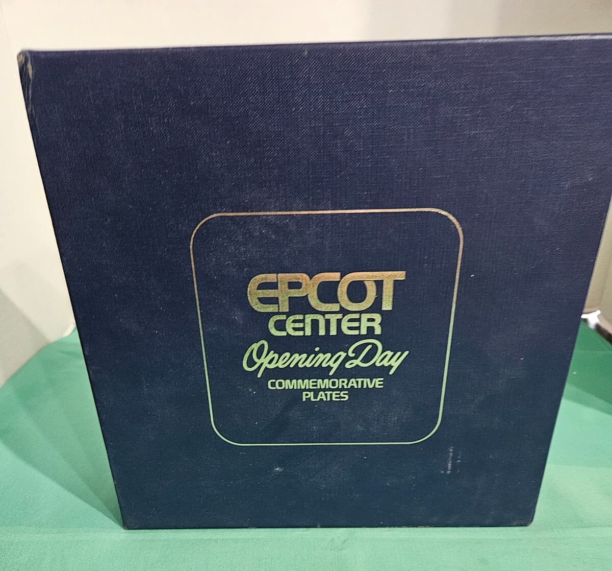 Disney EPCOT Center Opening Day Commemorative Plates Futureworld World Showcase 2