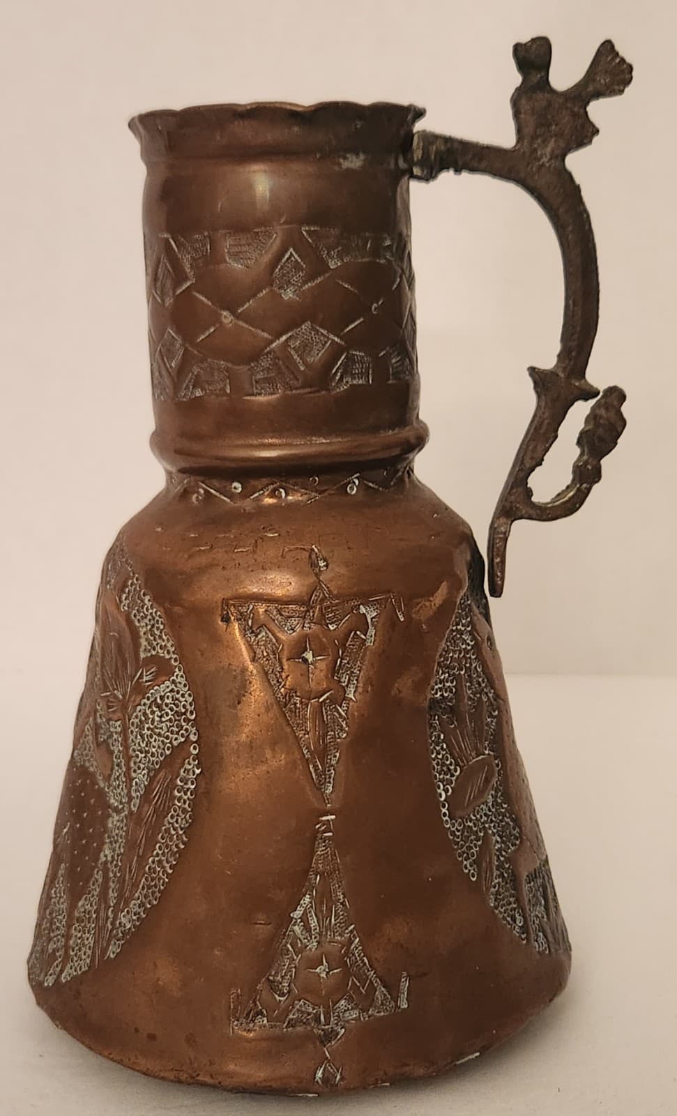 ANTIQUE MIDDLE EASTERN HAMMERED ETCHED ANIMAL COPPER COFFEE PITCHER 9.5"x7"