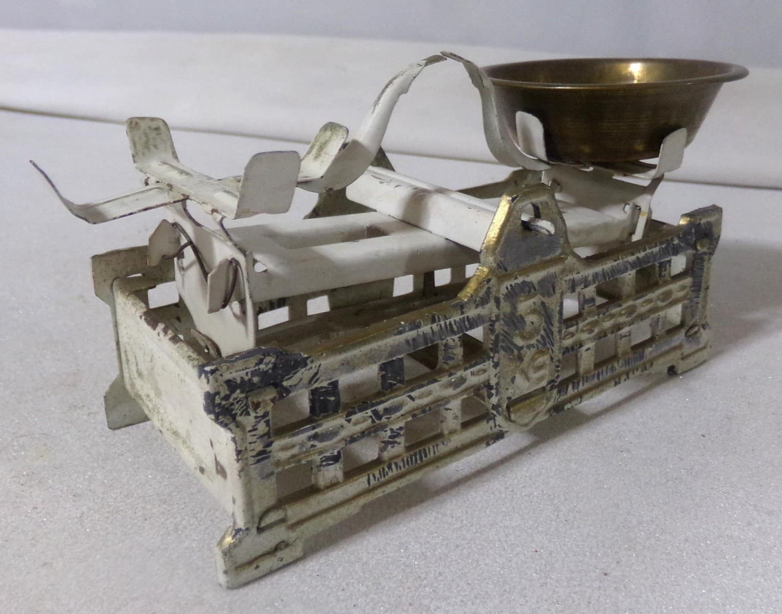 Vintage 3 kg Bing ? Egg Scale 4