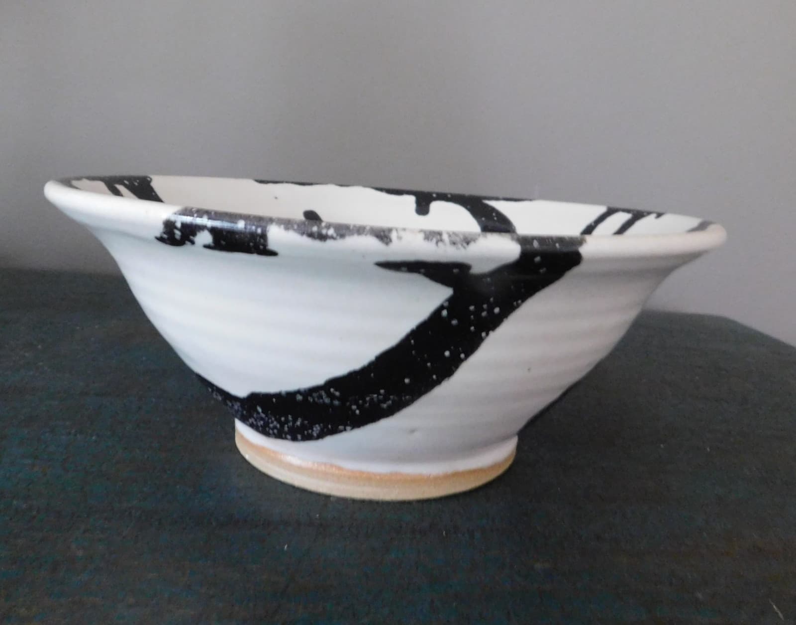 MCM 1970 JC RIVERA BEAR CHAMP HANDMADE ART POTTERY BLACK & WHITE SPLATTER BOWL 2
