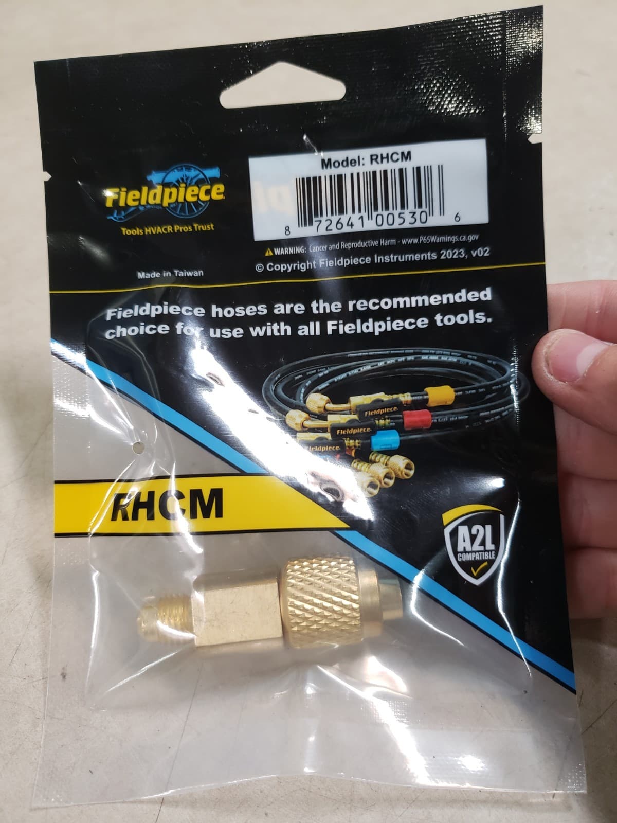 Fieldpiece RHCM Straight Adapter, 5/16 in. Female x 1/4 in. Male 3