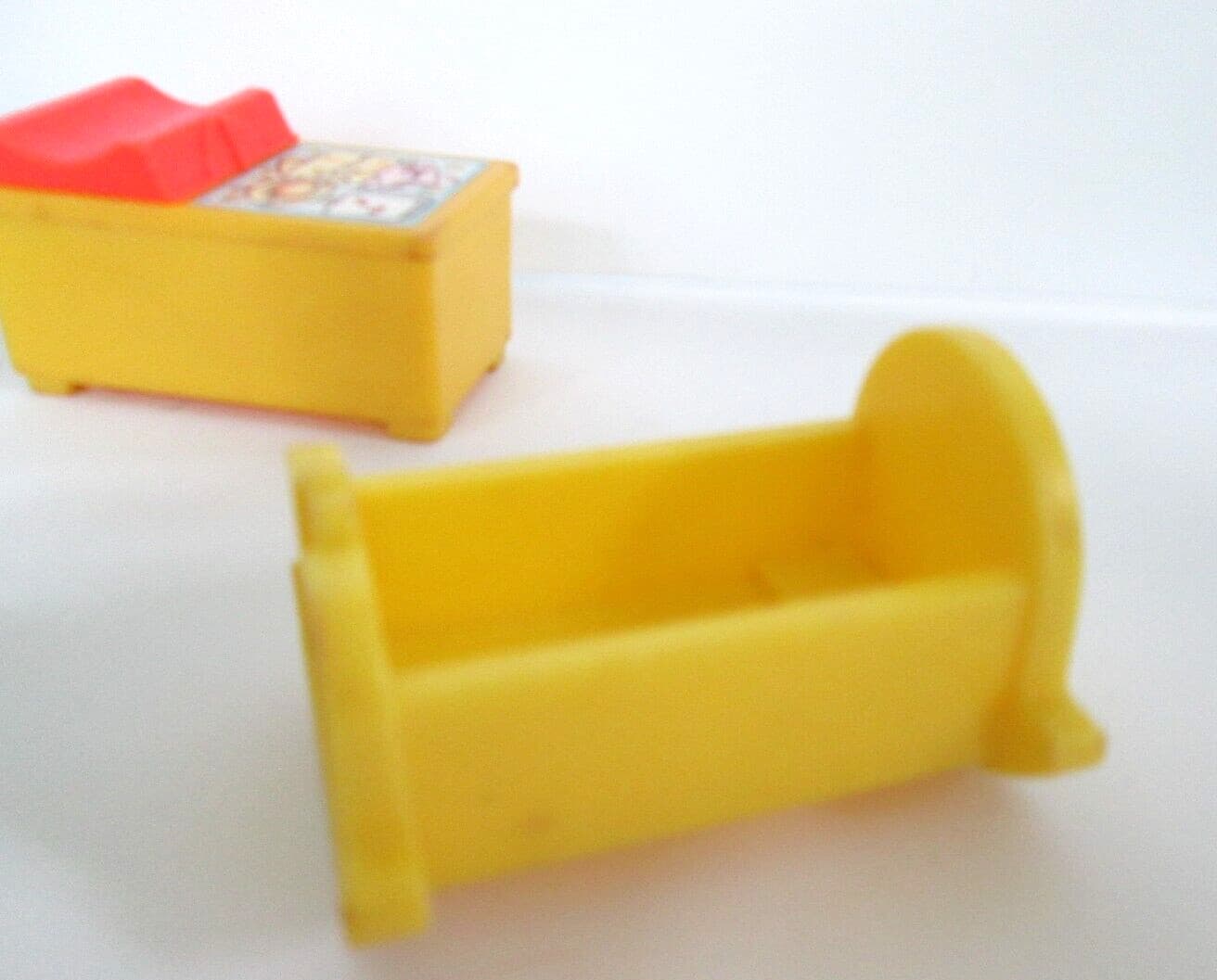 Vtg 1972 Fisher Price Little People Dollhouse Nursery Baby Furniture Set 4