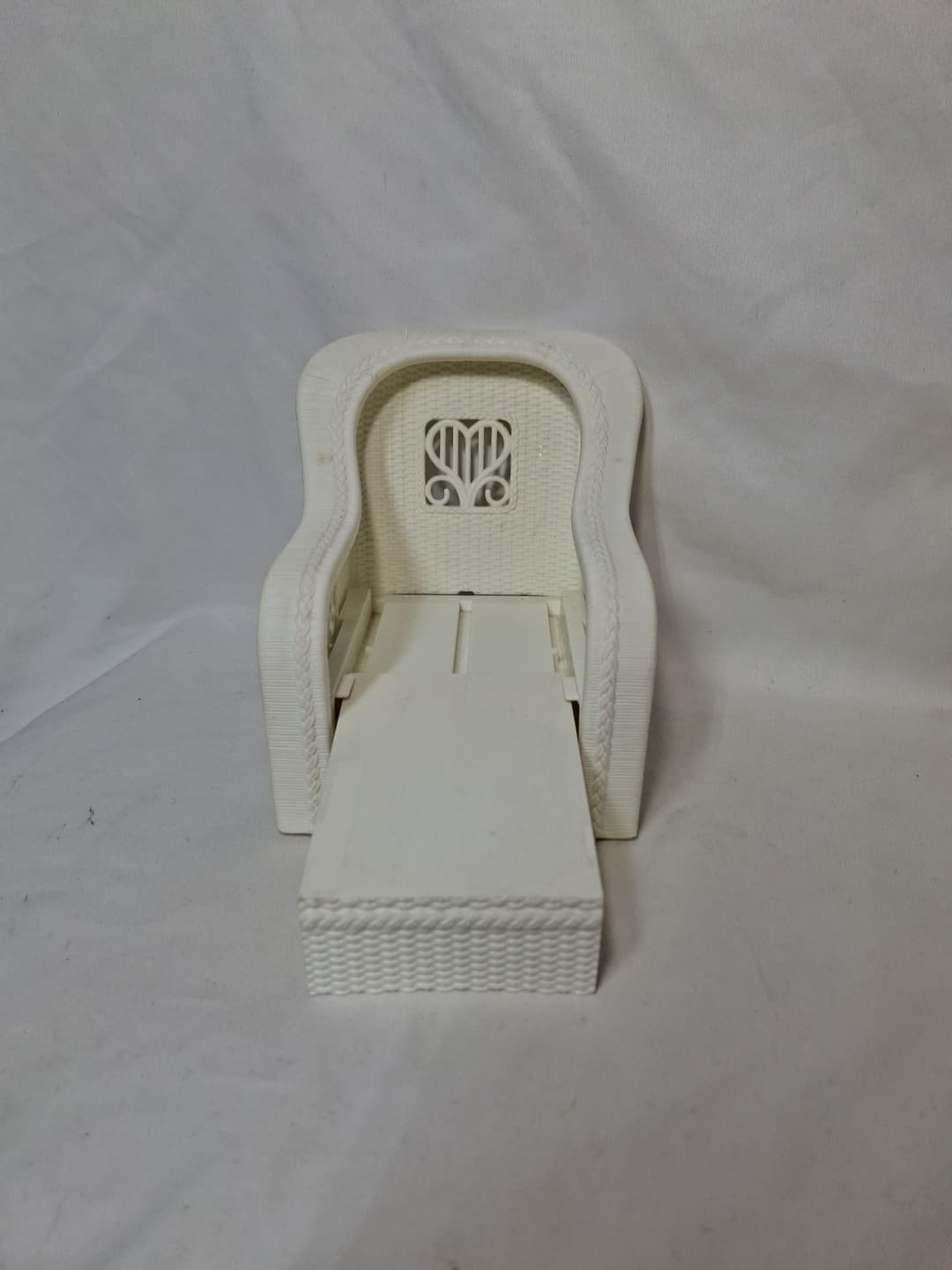 VTg 1983 Mattel Barbie Dream Cottage White Faux Wicker Furniture Couch Chair 2