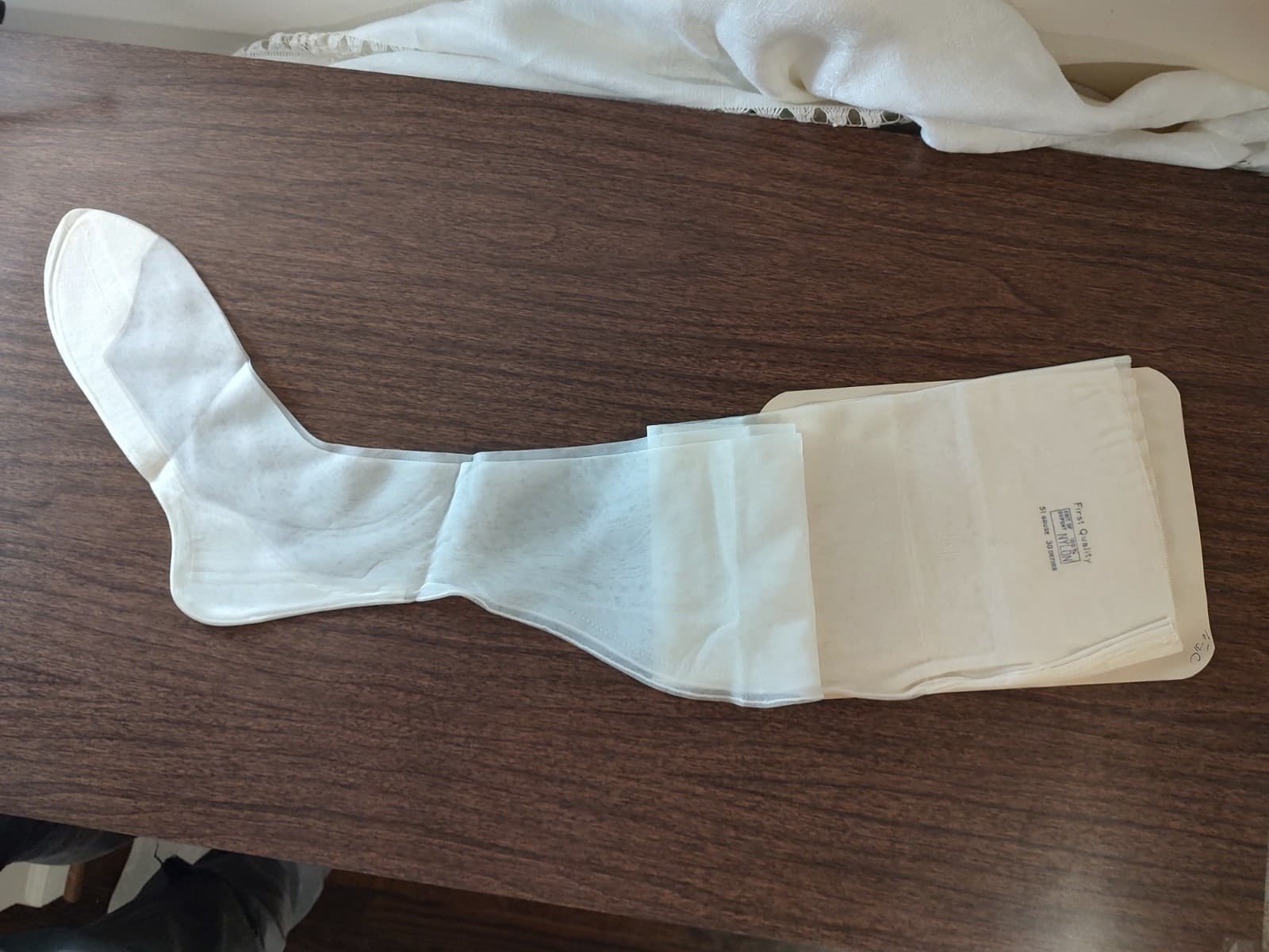 1940s VEITEL Cuban Heel Back Seam Stockings "Angelic" 4 Pair Sz 10 1/2 L30" NOS 2