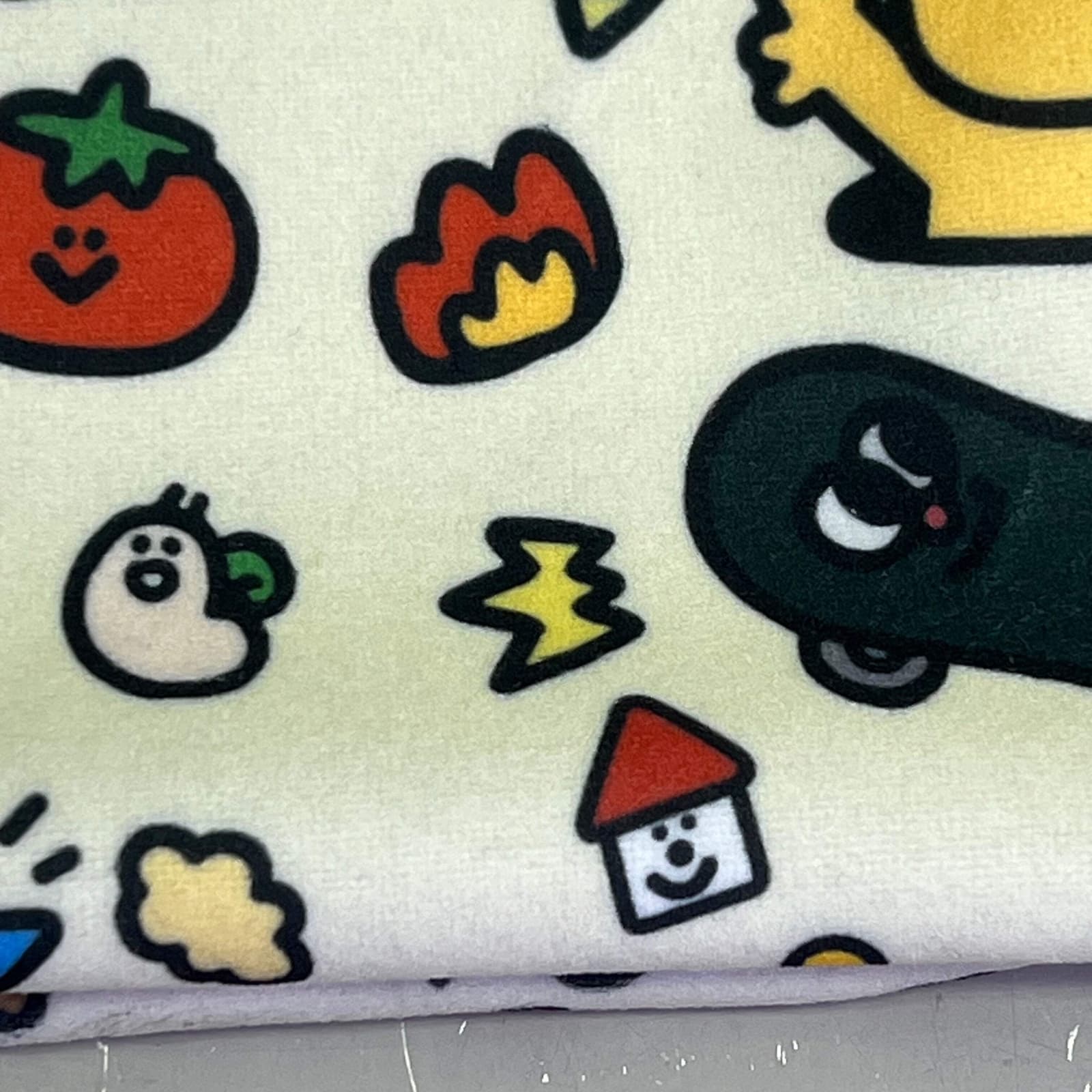 LOVLEY CAVES Self Adhesive Cat Wrap Grooming Blanket Doodle Pattern 1882742 4