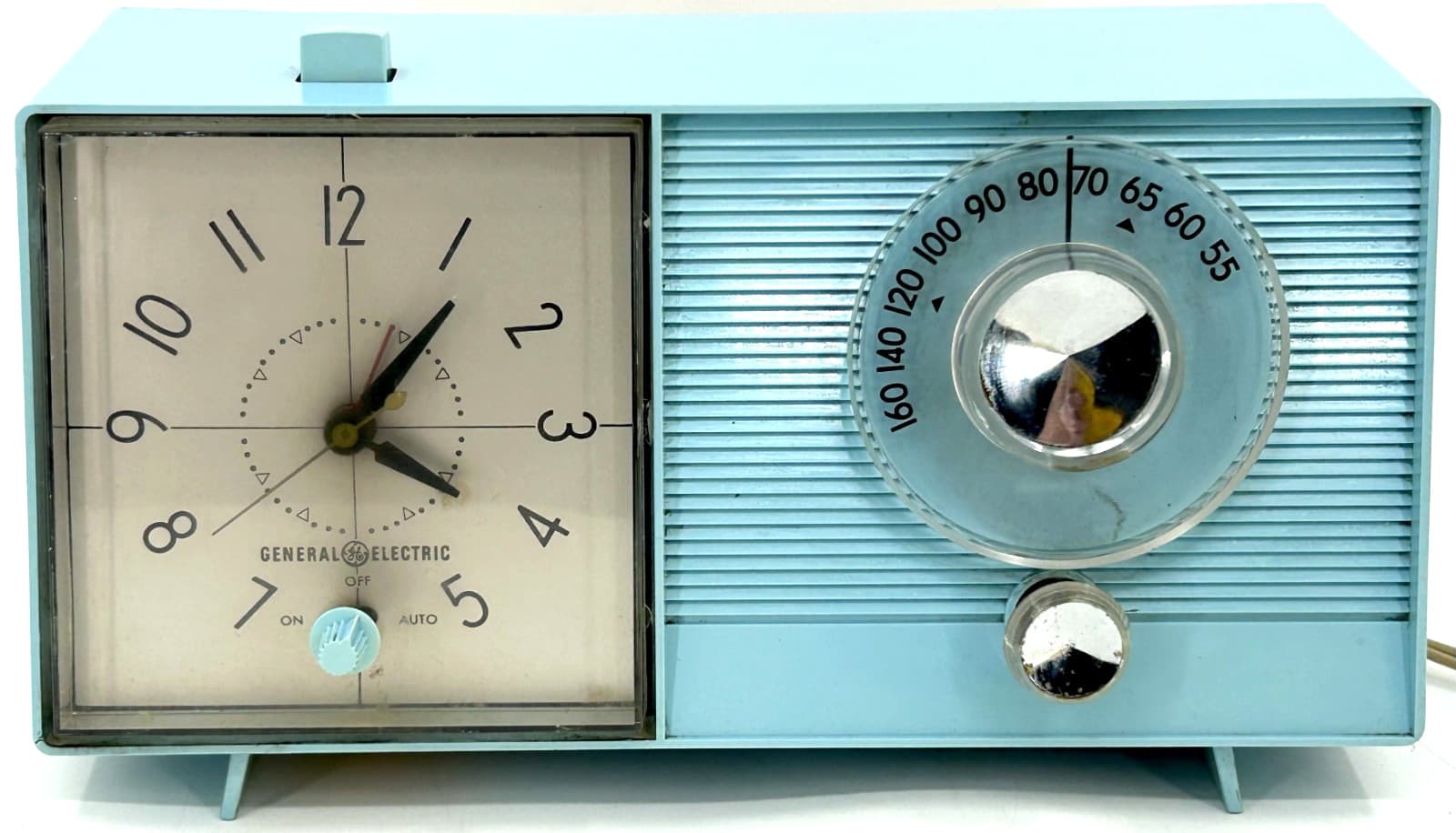 POWDER BLUE Mid Century Jetsons 1959 General Electric Model C-411A Tube AM Clock 2