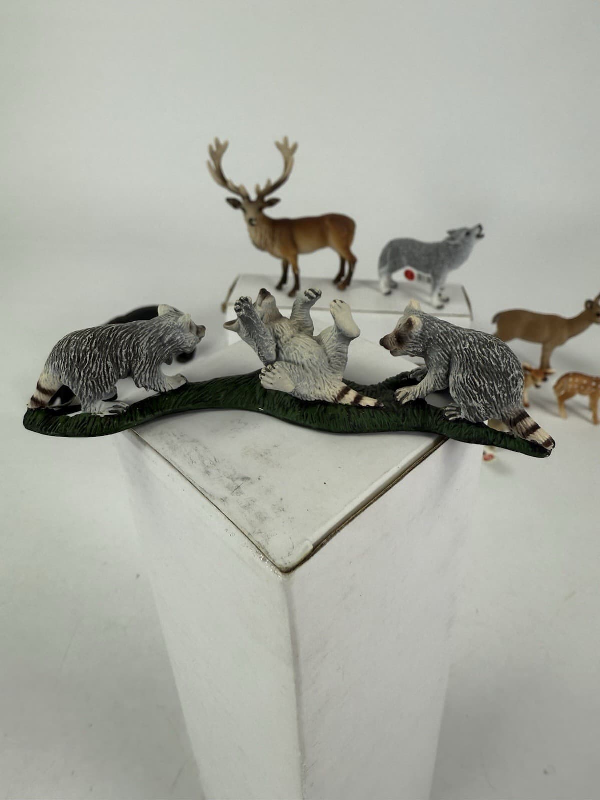 Schleich North American Forest Figurine Lot Wolf Deer Bear Raccoon Badger Hawk 5