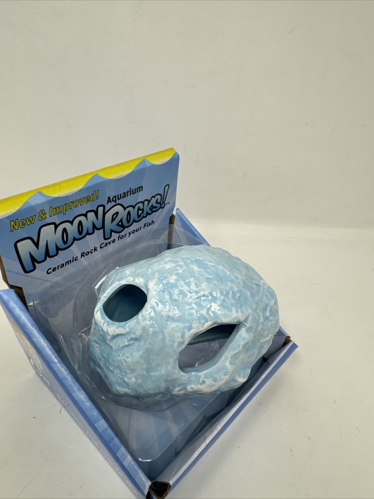 Aquarium Rock Cave Moon Rock Glow-in-the-Dark Ceramic Fish Cave Blue White NEW 6