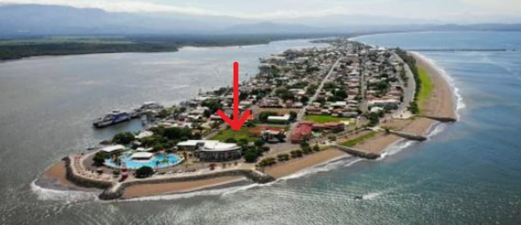 3 Commercial Lots a Block From The Ocean In Puntarenas, Costa Rica. 2