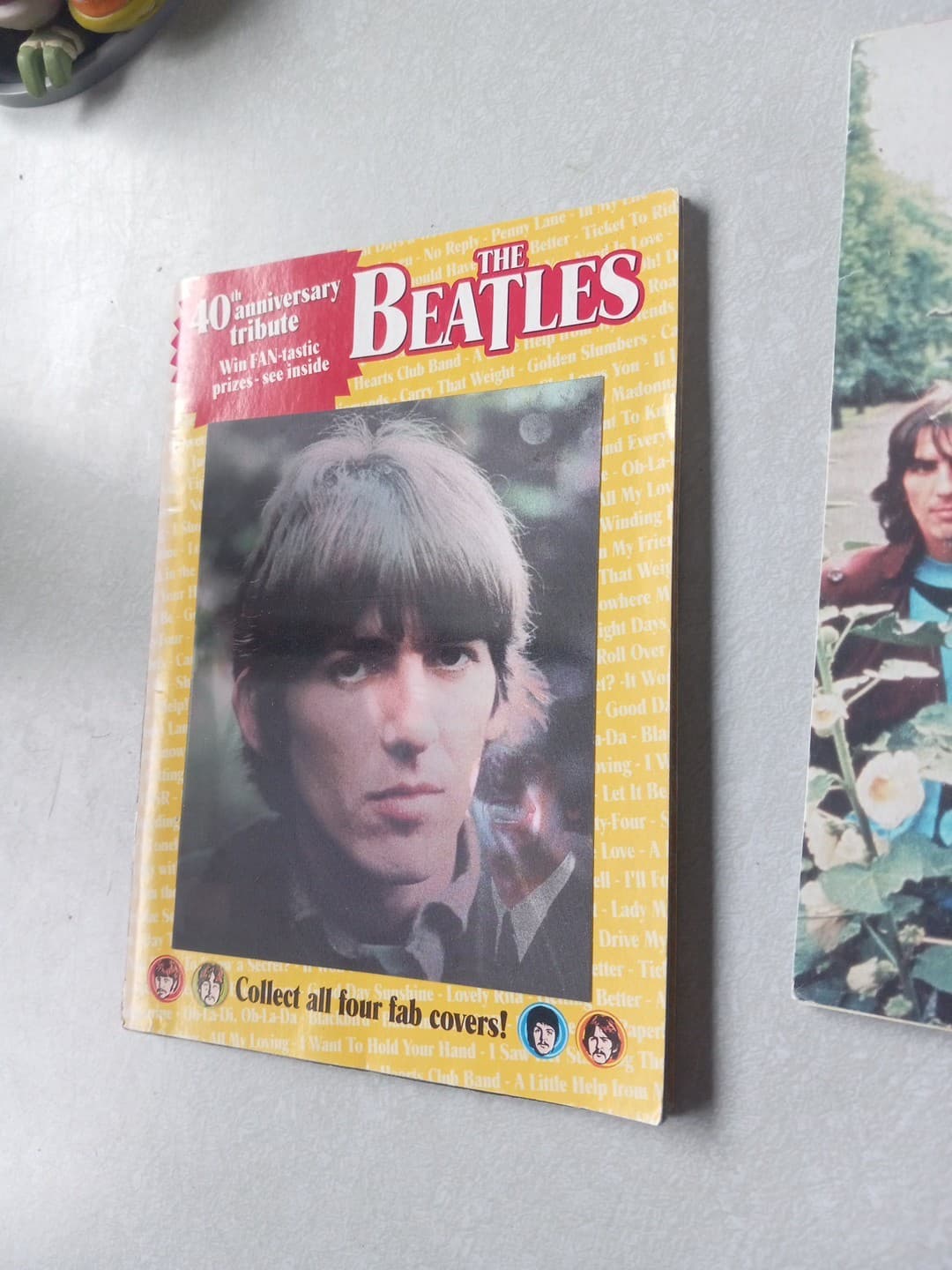 THE BEATLES 40th Anniversary Tribute Globe Special Digest Holograph Covers - 2 4
