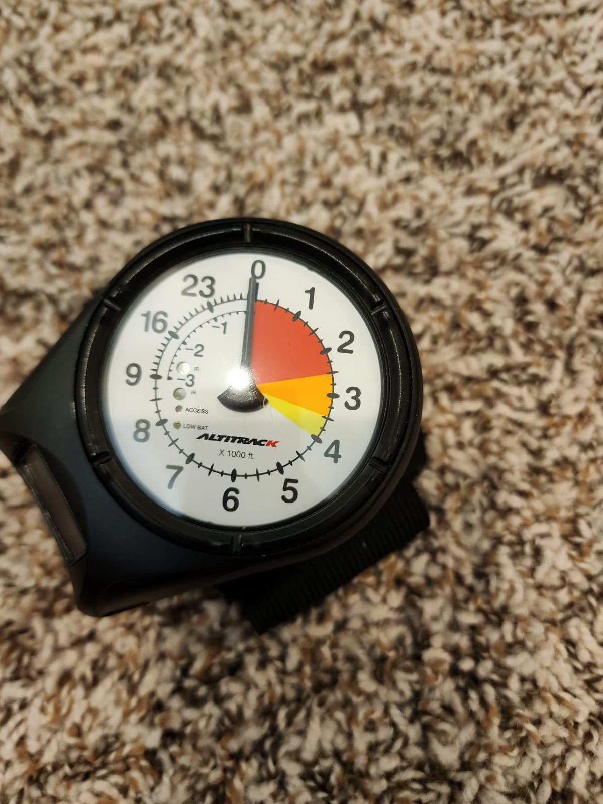 Electronic Skydiving Altimeter & Digital Logbook 5