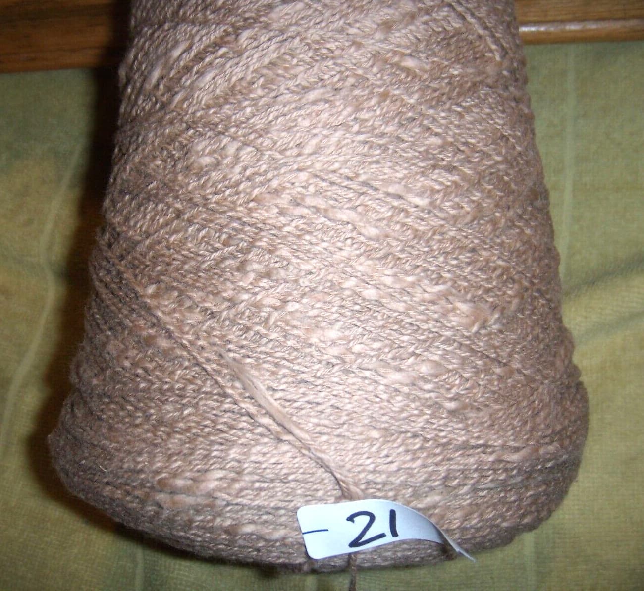 TAN  ACRYLIC ROPE STYLE  CONE  YARN MACHINE/KNITTING /NEEDLEPOINT 1 LB-2 OZ