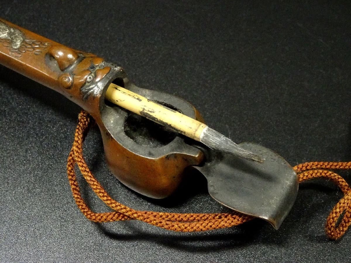 Antique Bronze Yatate Ink Holder High Relief Gold Silver Inlay Design JP Edo 6